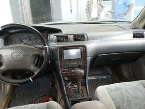 Toyota Camry LE 4dr Sedan (2.2L 4cyl 4A) 2000 Gold