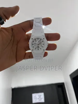 Aura Quartz Watch