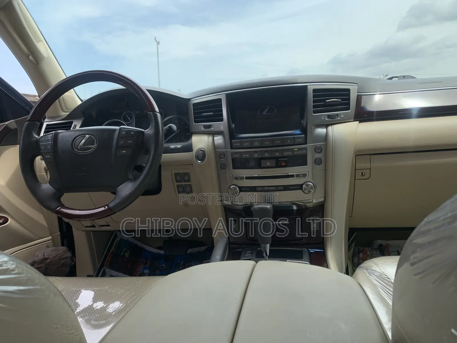Lexus LX 570 AWD 2015 Black