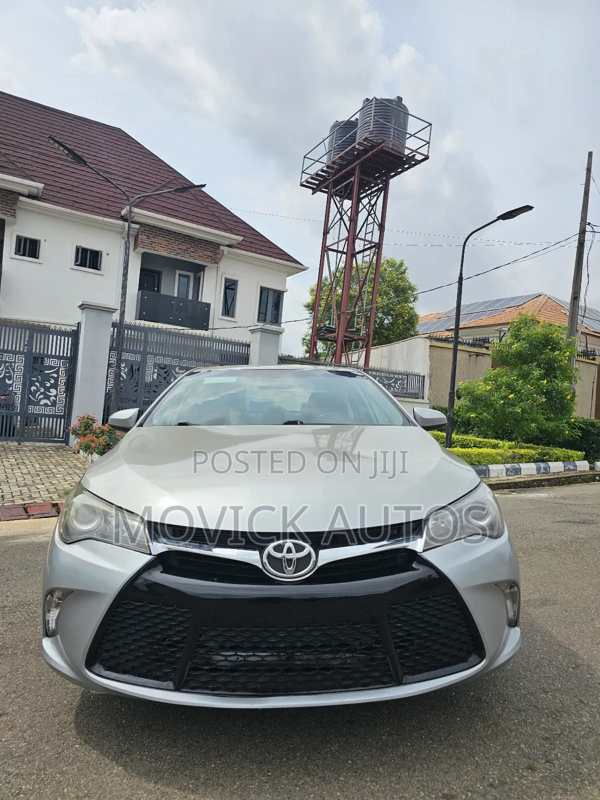 Toyota Camry 2018 Silver