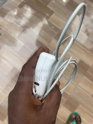 Macbook Charger (Type C)
