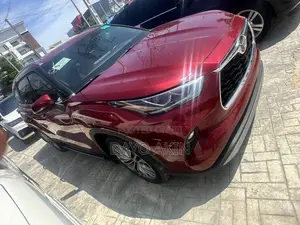 Toyota Highlander 2021 Red