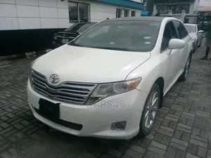 Toyota Venza 2009 White