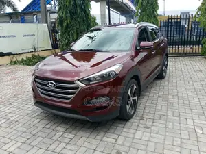Hyundai Tucson 2016 Red