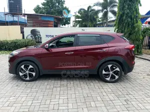 Hyundai Tucson 2016 Red