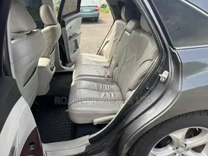 Toyota Venza AWD 2011 Gray