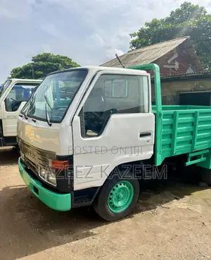 Toyota Dyna 150 Petrol Engine 1999 White