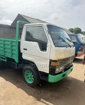 Toyota Dyna 150 Petrol Engine 1999 White