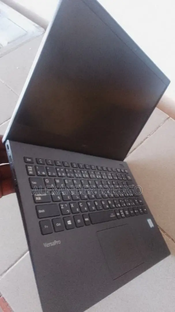 Laptop NEC 8GB Intel Core i5 SSD 256GB