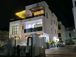 5bdrm Duplex in Kado for sale