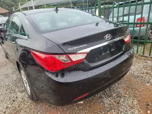 Hyundai Sonata 2011 Black
