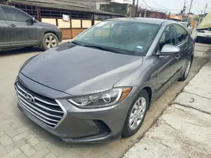 Hyundai Elantra SE 2018 Silver