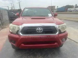 Toyota Tacoma TRD PRO V6 4dr Double Cab 4WD 5.0 ft. SB (4.0L 6cyl 6M) Red