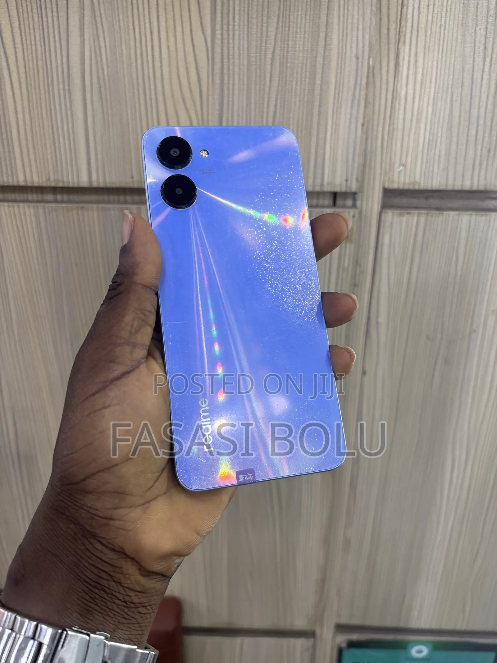 Realme V20 128 GB