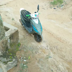 SYM Symnh 2025 Green