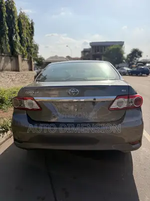 Toyota Corolla LE 4dr Sedan (1.8L 4cyl 4A) 2011 Gray