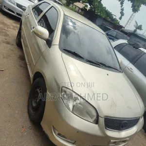 Toyota Vios 2005 Gold