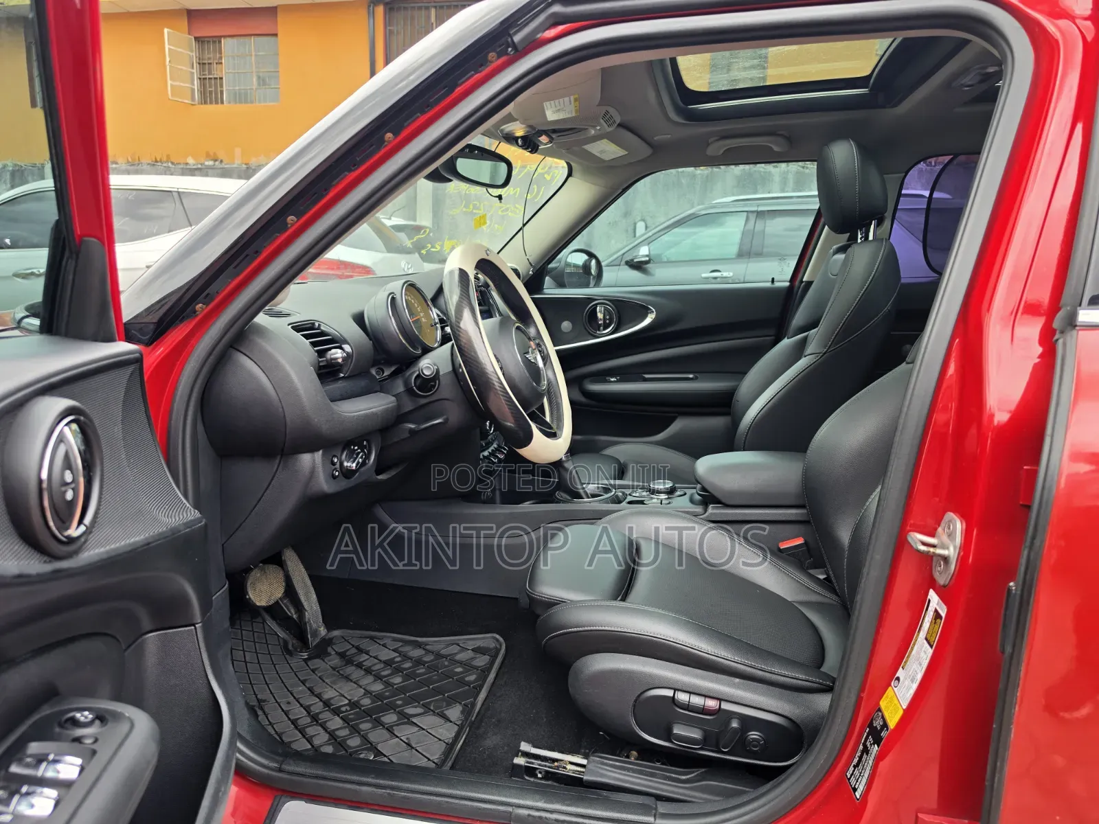 Mini Clubman 2016 Red