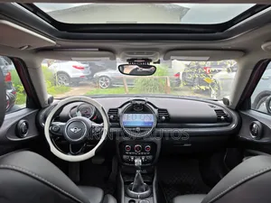 Mini Clubman 2016 Red