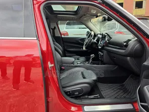 Mini Clubman 2016 Red
