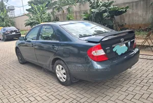 Toyota Camry LE 4dr Sedan (2.4L 4cyl 4A) 2004 Green