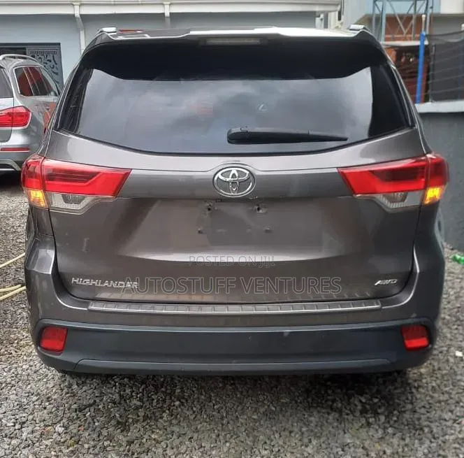 Toyota Highlander 2016 Gray