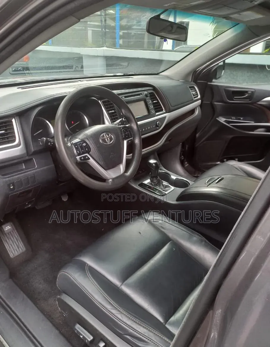 Toyota Highlander 2016 Gray