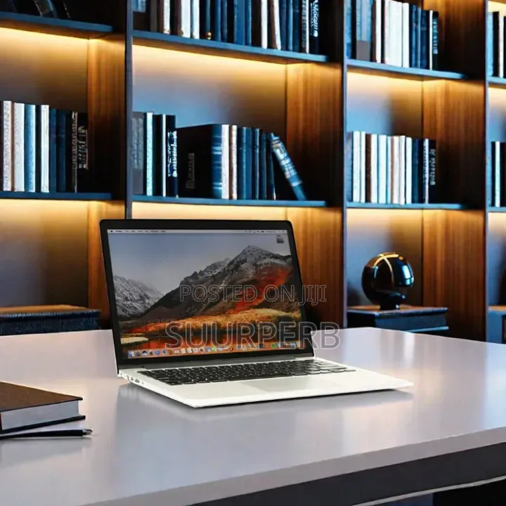 Laptop Apple MacBook Pro 2017 8GB Intel Core i5 SSD 256GB