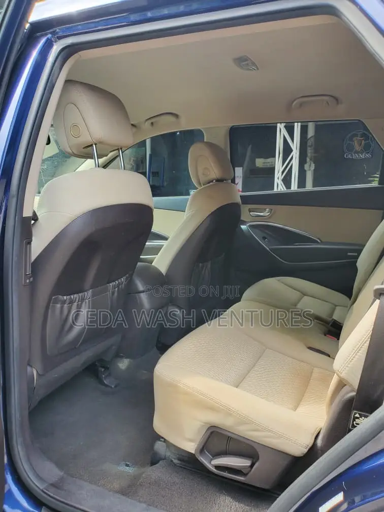 Hyundai Santa Fe 2016 Blue