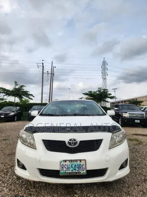 Toyota Corolla LE 4dr Sedan (1.8L 4cyl 4A) 2010 White