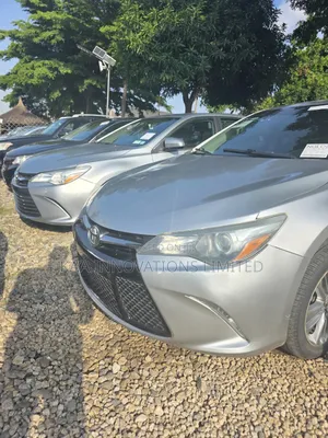 Toyota Camry SE 4dr Sedan (2.5L 4cyl 6A) 2016 Gray