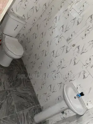 1bdrm Block of Flats in Unity Estate Idona for rent