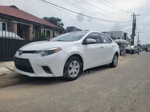 Toyota Corolla LE Eco Plus 4dr Sedan (1.8L 4cyl CVT) 2014 White
