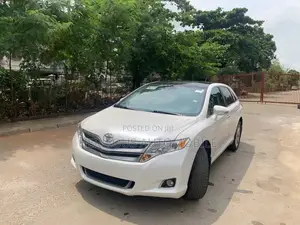 Toyota Venza XLE 2014 White