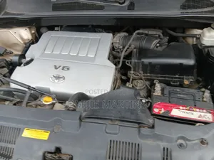 Toyota Highlander 2011 Gold