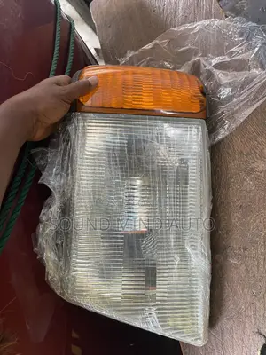 Ford Econline 2003 Model Light and Pointer