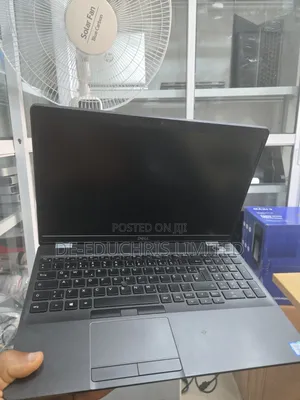 Laptop Dell Latitude 5501 8GB Intel Core i7 SSD 512GB