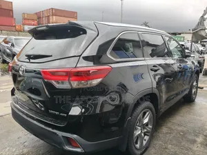 Toyota Highlander 2019 Matt Black