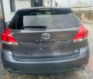 Toyota Venza 2011 Gray