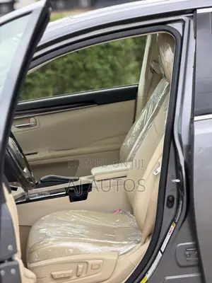 Lexus ES 2013 Gray
