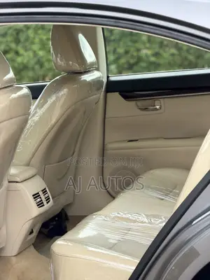 Lexus ES 2013 Gray