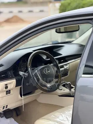 Lexus ES 2013 Gray