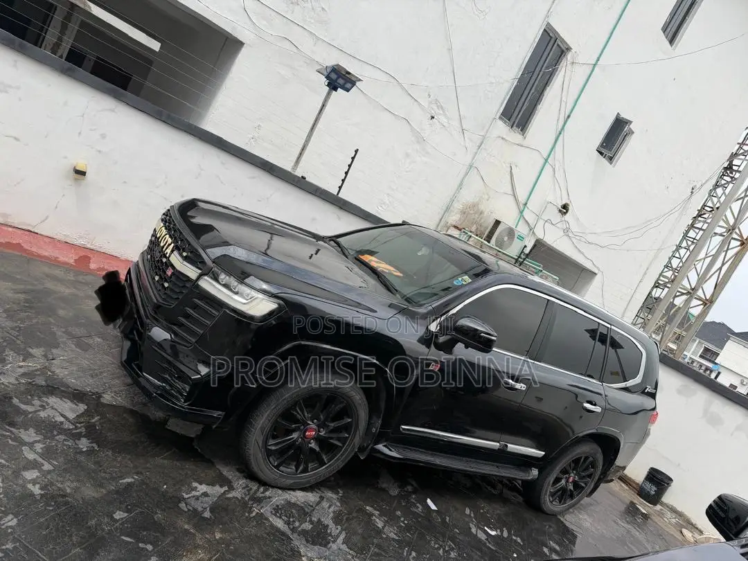 Toyota Land Cruiser 2025 Black