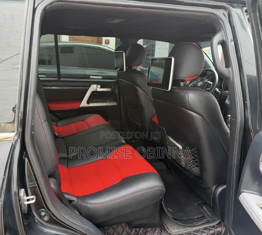 Toyota Land Cruiser 2025 Black
