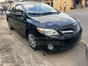 Toyota Corolla 2013 Black