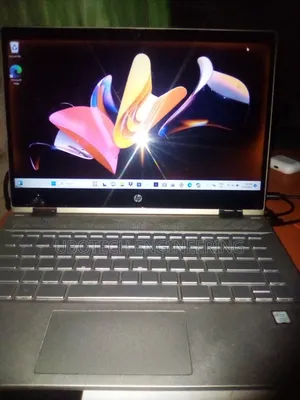 Laptop HP Pavilion x360 8GB Intel Core i5 HDD+SSD 1.5T