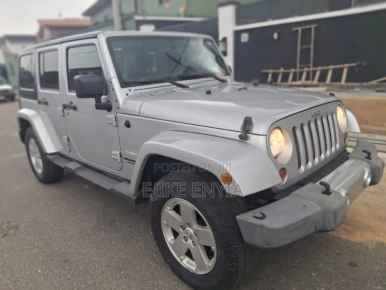 Jeep Wrangler Unlimited Sahara 2011 Silver