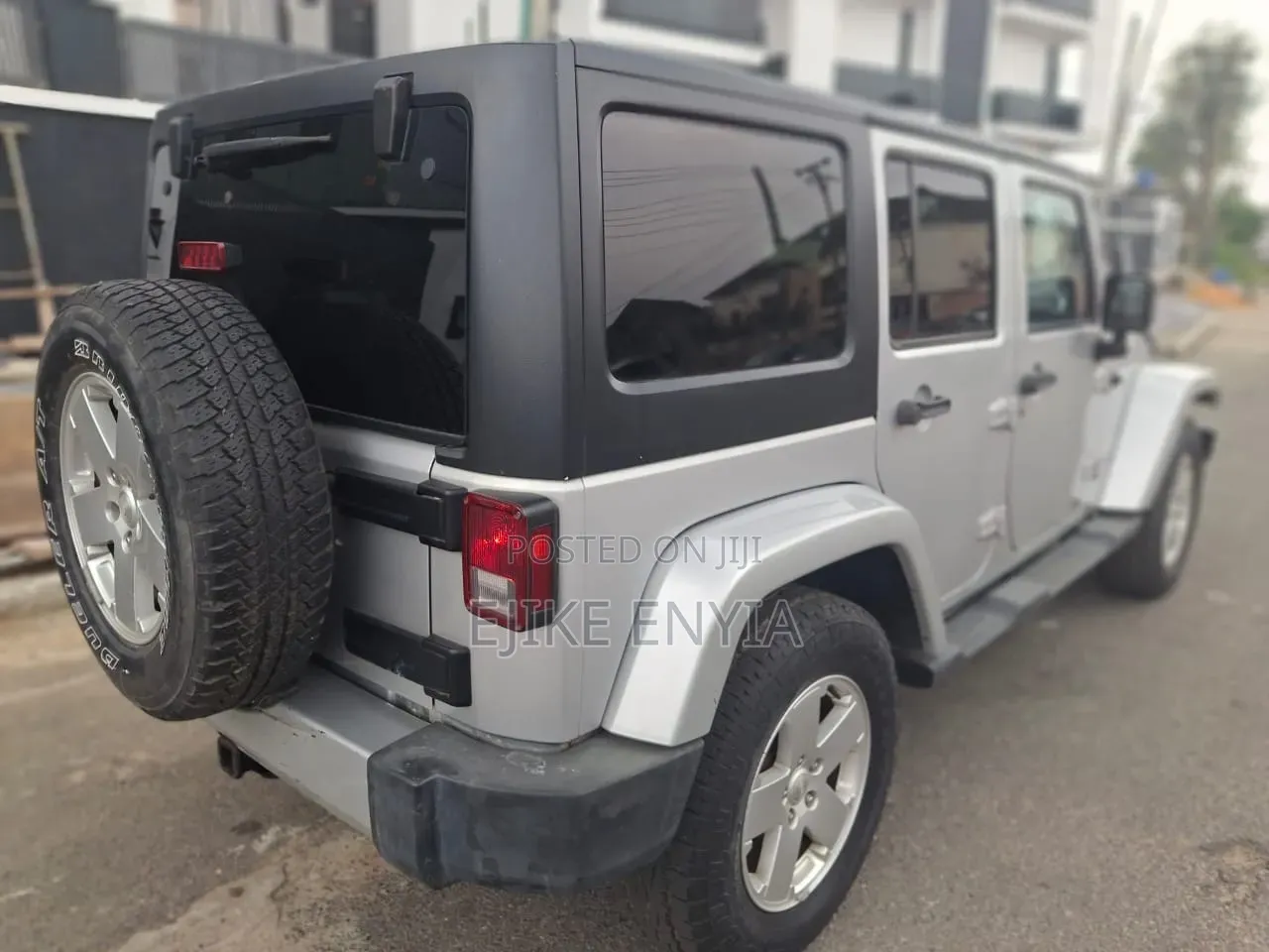 Jeep Wrangler Unlimited Sahara 2011 Silver