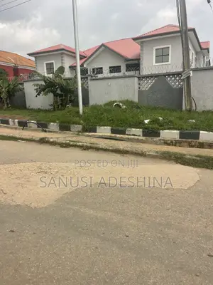 3bdrm Block of Flats in Gwarimpa Estate,Fct, Gwarinpa for rent