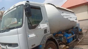 Nigerian Used Bobtail Available for Sale in Abuja